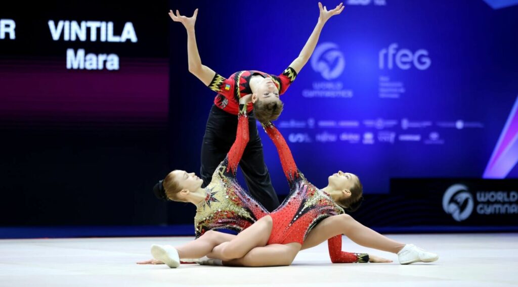 romania-a-stralucit-la-mondialele-de-youth-si-juniori-de-gimnastica-aerobica