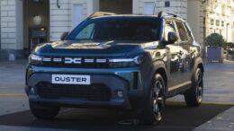 ce-se-intampla-cu-uzina-dacia-de-la-mioveni!-anunt-important-si-despre-noua-generatie-duster.-acesta-e-pericolul-adevarat