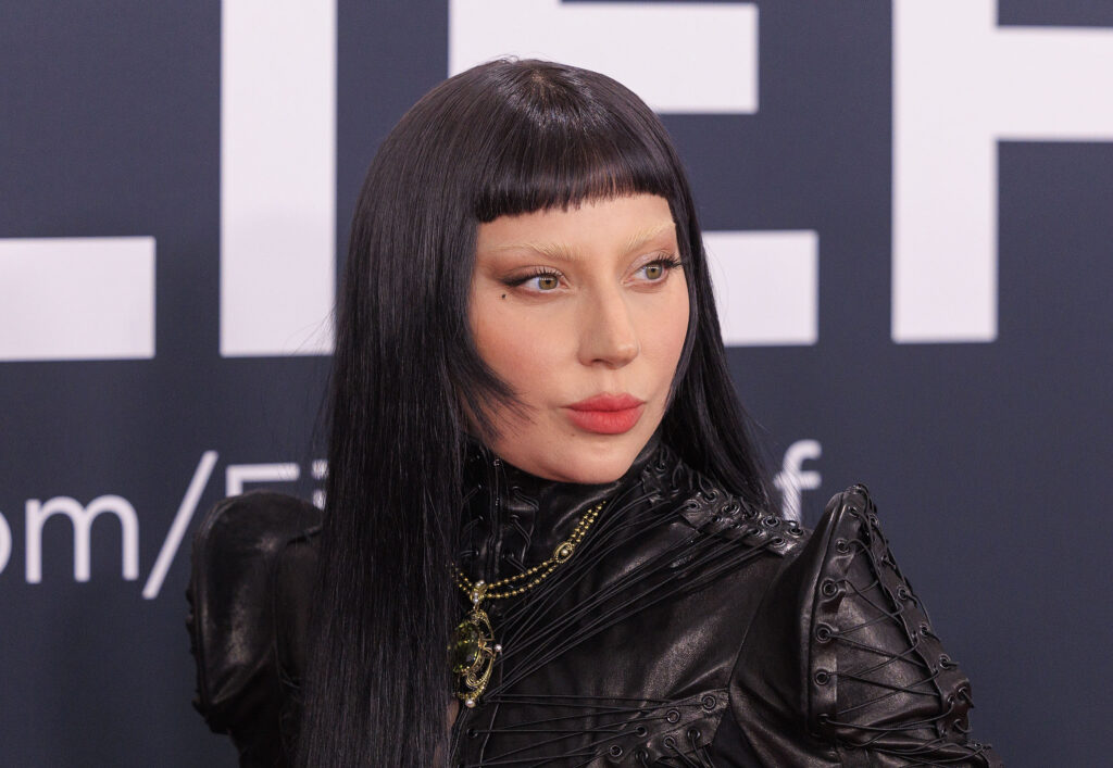 lady-gaga-a-devenit-mama-la-40-de-ani.-vestea-care-i-a-luat-prin-surprindere-pe-fani