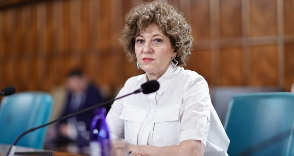 oana-gheorghiu,-mesaj-la-130-de-zile-de-la-demiterea-guvernului-bolojan:-„la-multi-ani-coalitiei-psd+aur!”