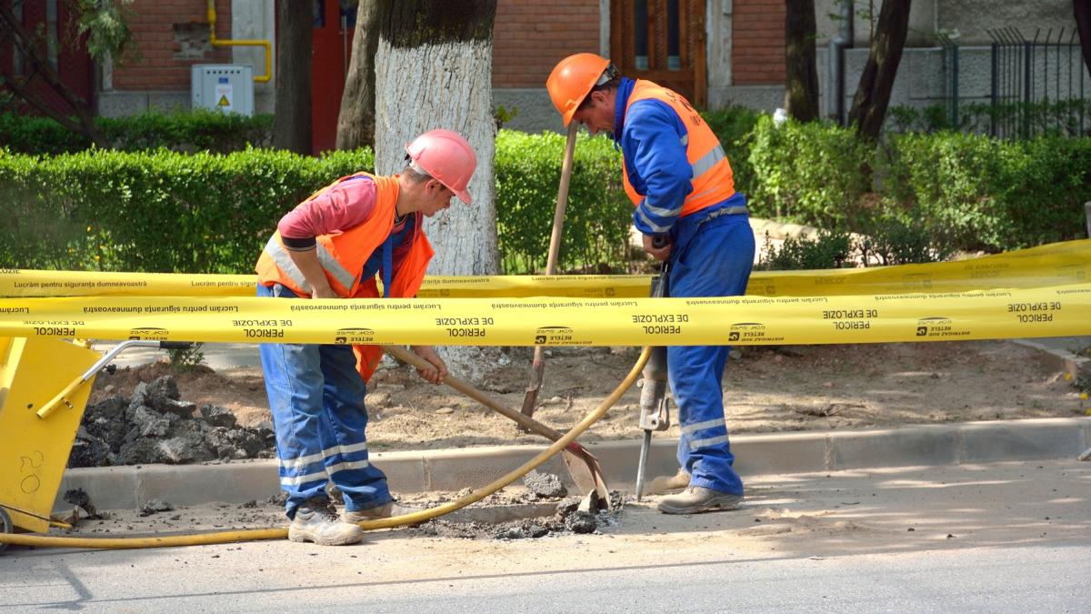 conducta-de-gazavariata-in-apropierealiceului-miron-costin-din-iasi.-pompieriiintervin-la-fatalocului