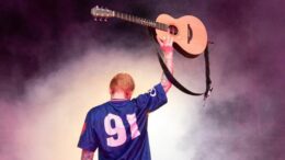 patru-artisti-se-retrag-din-turneul-lui-ed-sheeran-dupa-ce-rapperul-macklemore-a-fost-scos-din-program