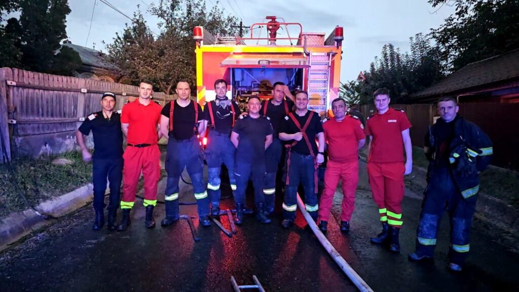 incendiu-produs-la-o-locuinta-din-dancu.-pompierii-au-prevenit-propagarea-flacarilor-la-constructiile-invecinate
