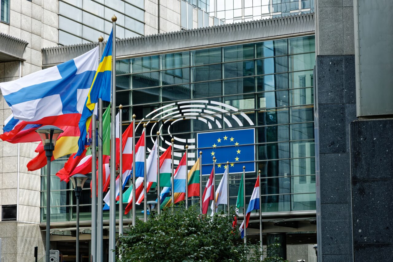 comisia-europeana-accelereaza-tranzitia-catre-euro-digital.-vicepresedintele-ce,-valdis-dombrovskis:-nu-este-conceput-pentru-a-inlocui-numerarul