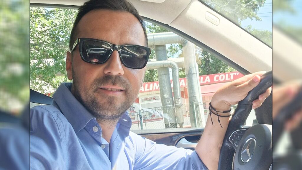 ipocrizie-maxima-din-partea-unui-consilier-local-psd!-dupa-ce-s-a-conectat-la-banii-publici-ai-comunei,-pozeaza-in-marele-salvator:-pentru-ca-ne-facem-treaba,-suntem-atacati