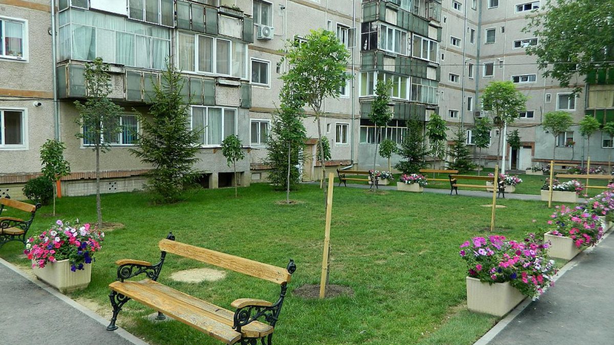 primaria-iasi-cheltuie-37-de-milioane-de-lei-pentru-amenajarea-aleilor-si-a-spatiilor-verzi-dintre-blocuri.-in-proiect-sunt-prevazute-6-zone-din-oras