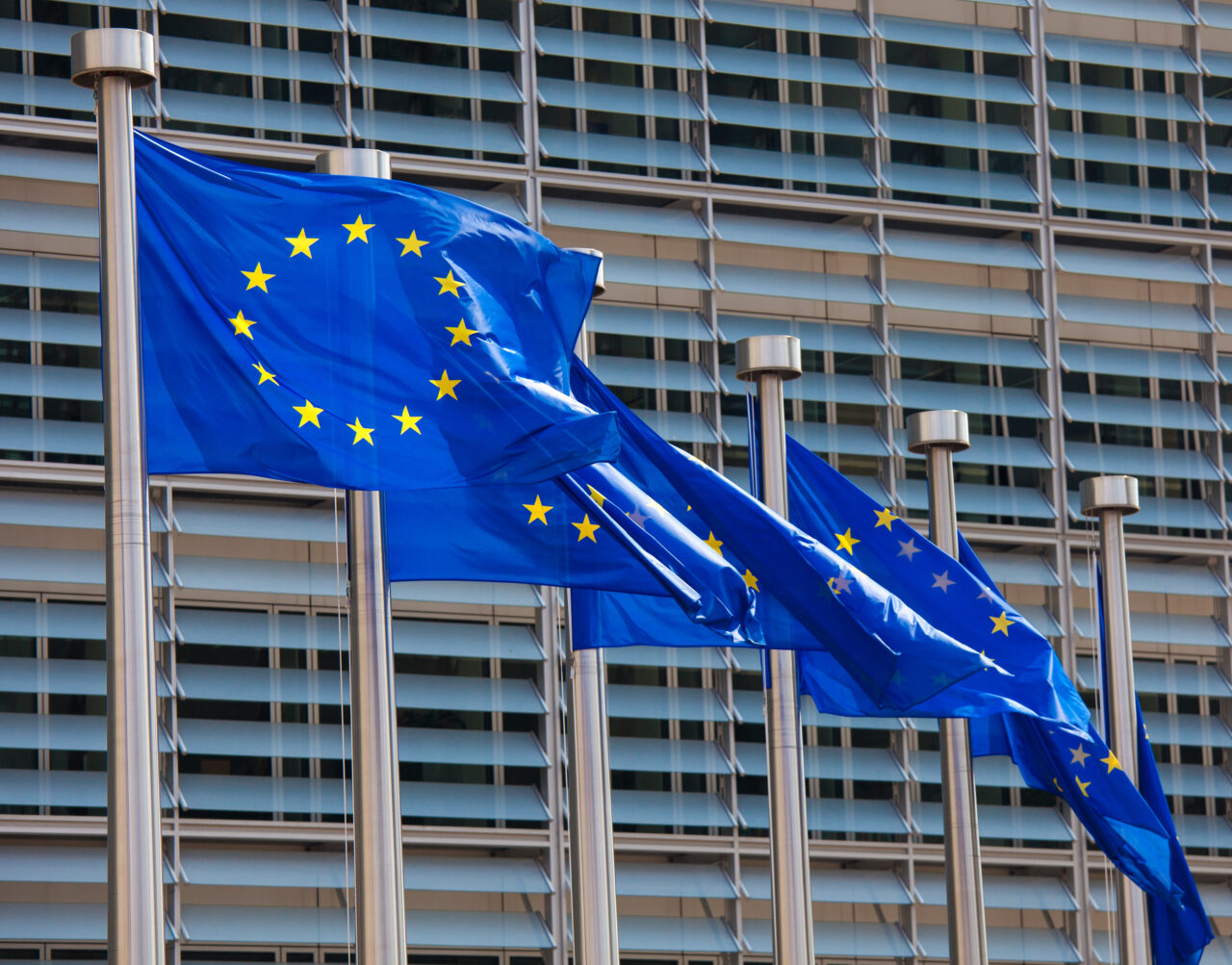 ue-atrage-in-joc-peste-80-de-miliarde-de-euro-pentru-finantarea-companiilor-tech.-ce-este-si-cum-functioneaza-mecanismul-de-investitii-lansat-de-comisia-europeana-si-bei