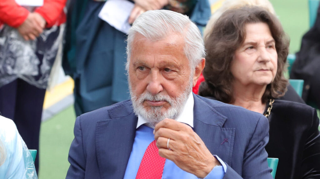 ilie-nastase-i-a-pus-cruce-romaniei-cu-o-reactie-devastatoare:-statul-fura-de-la-noi-si-baga-la-ei-in-buzunar!