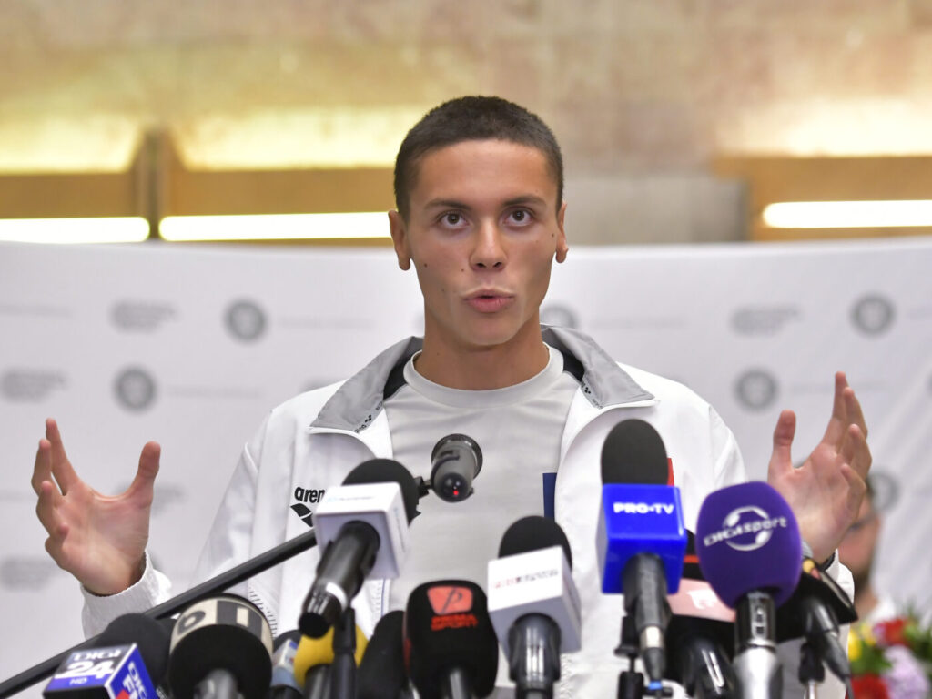 david-popovici-s-a-plans-ca-ans-nu-i-a-platit-banii-pentru-medalii