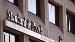 astazi,-standard-and-poor’s-incepe-vizita-cruciala-in-romania.-care-este-programul-si-cand-va-fi-publicata-evaluarea-agentiei-de-rating
