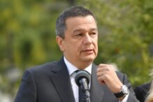 grindeanu-neaga-ca-ar-fi-negociat-gaze-cu-americanii.-guvernul-bolojan,-cel-mai-anti-american-guvern-de-la-revolutie-incoace