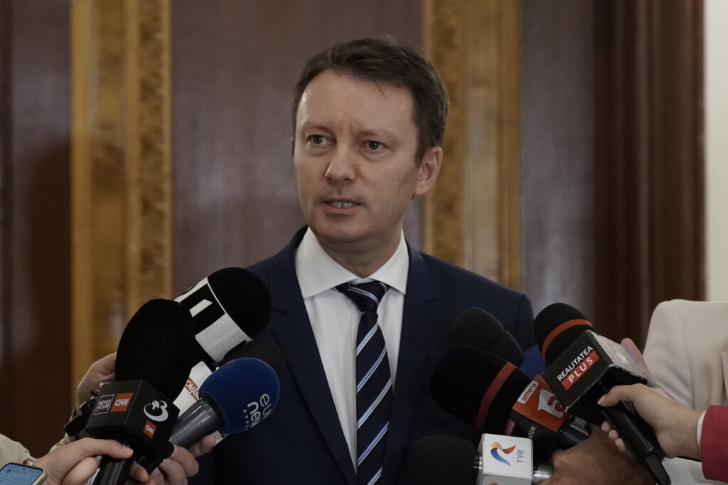 siegfried-muresan-ii-da-replica-lui-grindeanu:-nu-a-invatat-nimic.-nu-va-ezita-sa-dea-o-noua-ordonanta-pro-furt