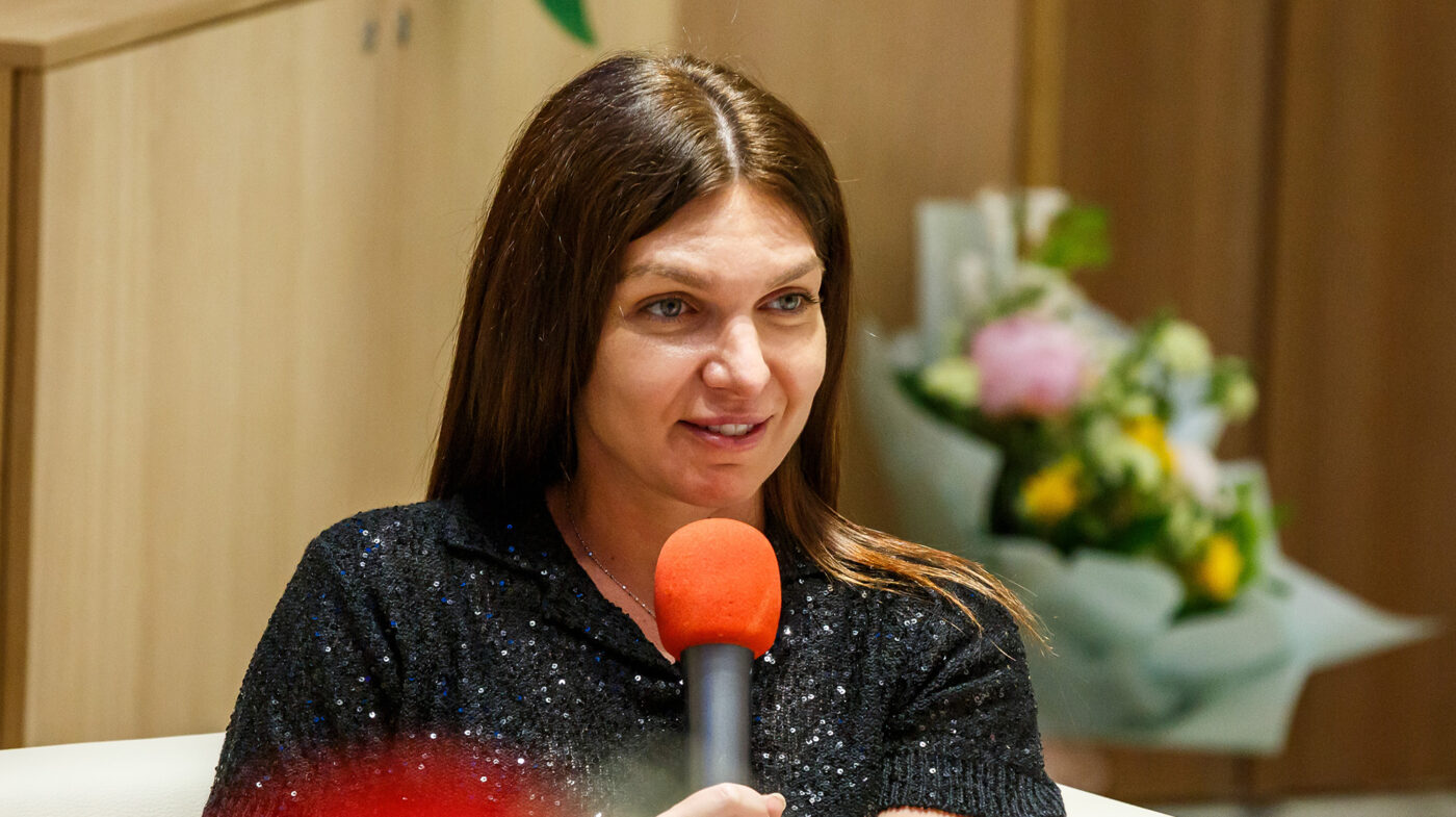 simona-halep,-prima-aparitie-dupa-izbucnirea-scandalului-animawings:-a-fost-toata-numai-un-zambet