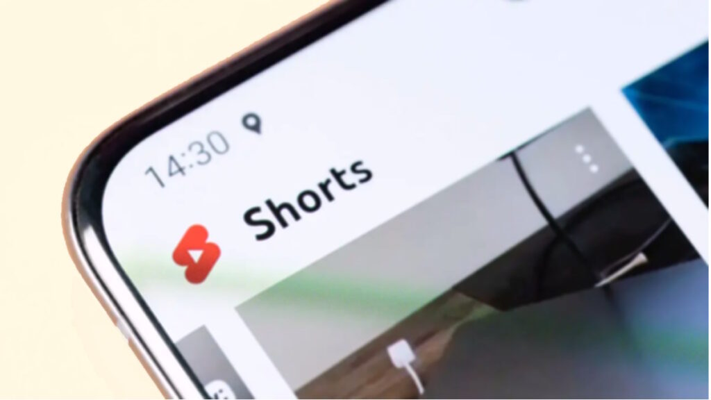 youtube-promite-ca-va-reduce-vizibilitatea-anumitor-clipuri-shorts,-dar-nu-abandoneaza-modelul-de-inspiratie-tiktok