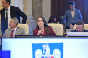 oana-toiu,-la-trei-ani-de-la-atacul-din-7-octombrie:-astfel-de-atrocitati-nu-trebuie-sa-se-mai-repete-niciodata.-continuam-sa-sustinem-solutia-celor-doua-state