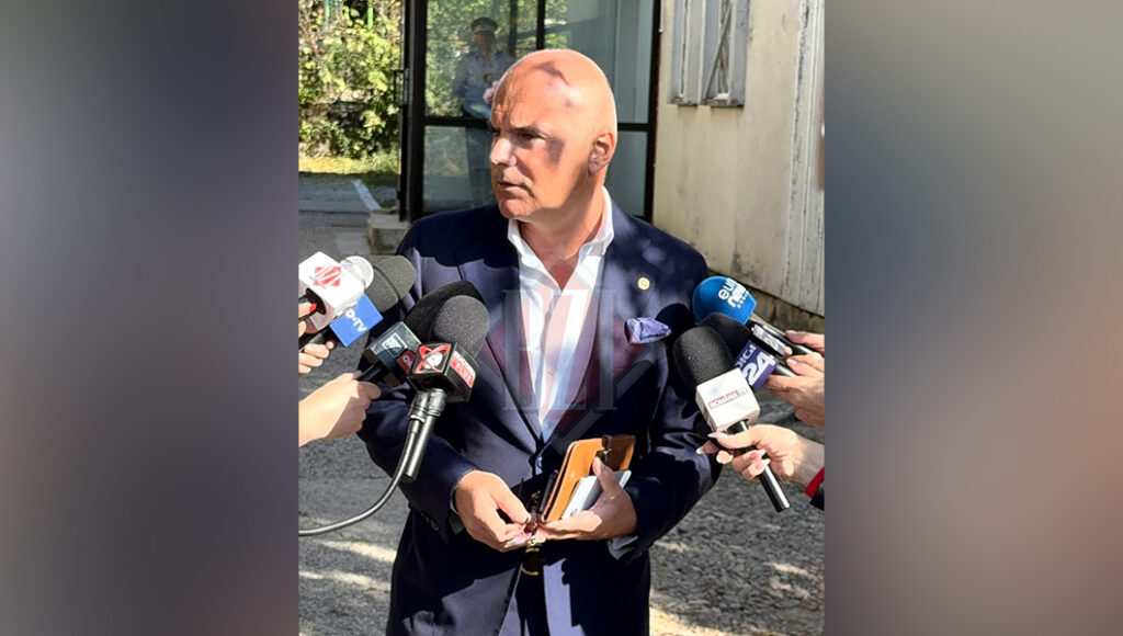 rares-bogdan-a-iesit-de-la-dna-iasi-dupa-audieri.-europarlamentarul-a-venit-fara-avocat-si-a-oferit-explicatii-presei
