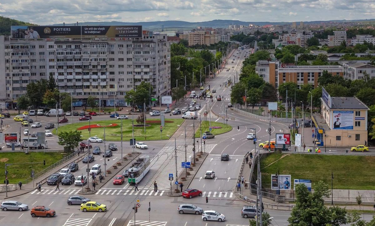 noi-modificari-in-codul-rutier-pentru-motociclete-si-mopede.-cum-va-fi-afectat-traficul-din-iasi-de-circulatia-lor-pe-benzile-de-transport-public