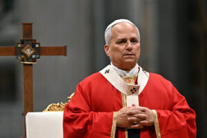 papa-leon-al-xiv-lea-va-fi-operat-la-plamani:-medicii-au-descoperit-un-nodul-intr-un-stadiu-incipient