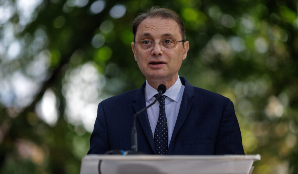 incepe-saptamana-de-foc-pentru-luca-niculescu-premierul-desemnat-vrea-sa-depuna-joi-programul-de-guvernare-si-lista-de-ministri-la-parlament.-ce-conditii-pun-partidele