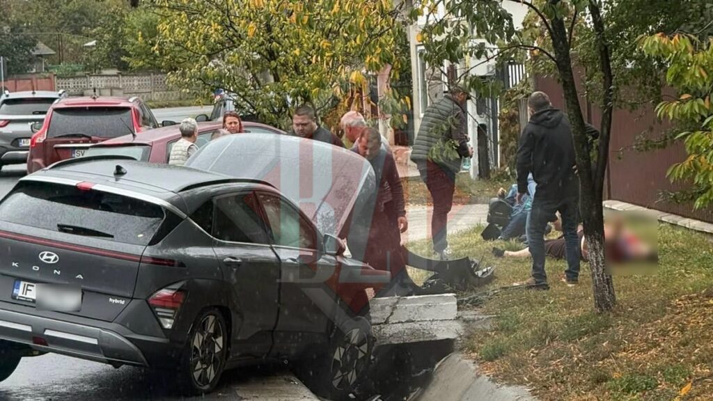 accident-in-ruginoasa,-judetul-iasi.-o-masina-a-intrat-intr-un-cap-de-pod
