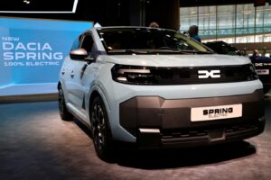 chinezii-au-ramas-impresionati-de-noua-dacia-spring.-cum-au-numit-design-ul-masinii-din-romania