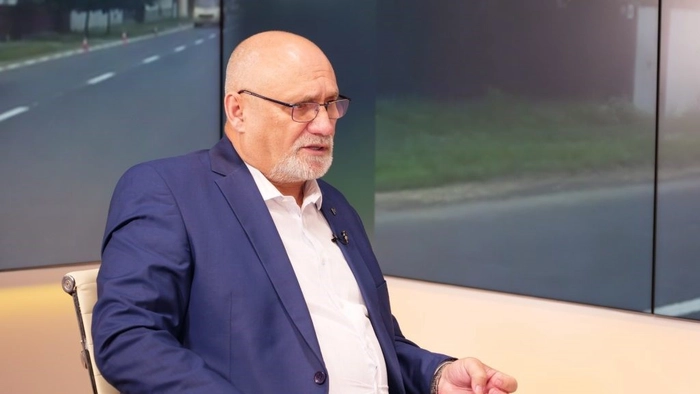 autostrada-a8,-in-pericol-de-noi-intarzieri.-mugurel-laicu,-director-drdp-iasi,-critica-blocajele-si-intreaba-unde-sunt-protestele-societatii-civile