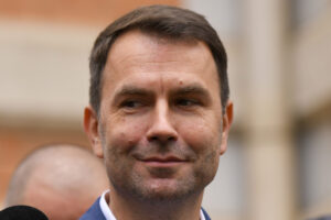 usr-contesta-numirile-interimare-de-la-tvr-si-radio.-catalin-drula,-printre-semnatarii-plangerii-depuse-in-parlament