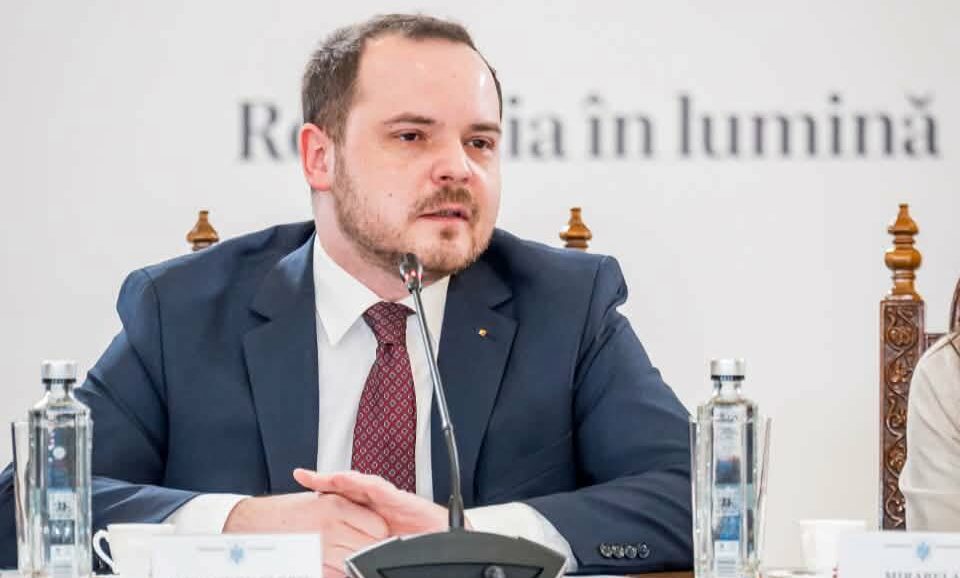 eliminarea-contributiei-la-asigurarile-sociale-de-sanatate-ar-fi-prima-masura-a-lui-rogobete-ca-ministru-al-sanatatii,-in-guvernul-niculescu.-cum-isi-motiveaza-alegerea