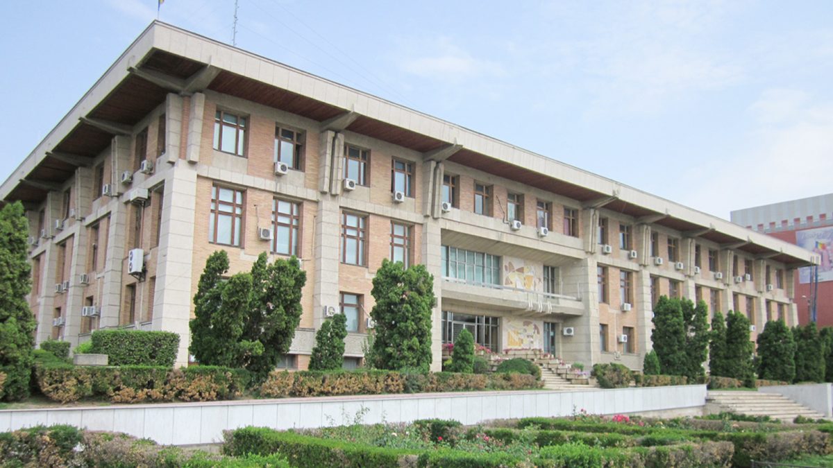 o-firma-din-bucuresti-vrea-sa-livreze-la-consiliul-judetean-iasi-sistemele-pentru-votul-electronic!-o-singura-oferta-a-fost-depusa-la-licitatie