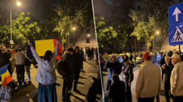 a-20-a-noapte-de-proteste-in-fata-arestului-central,-unde-este-inchis-calin-georgescu.-sunt-prezenti-150-de-sustinatori