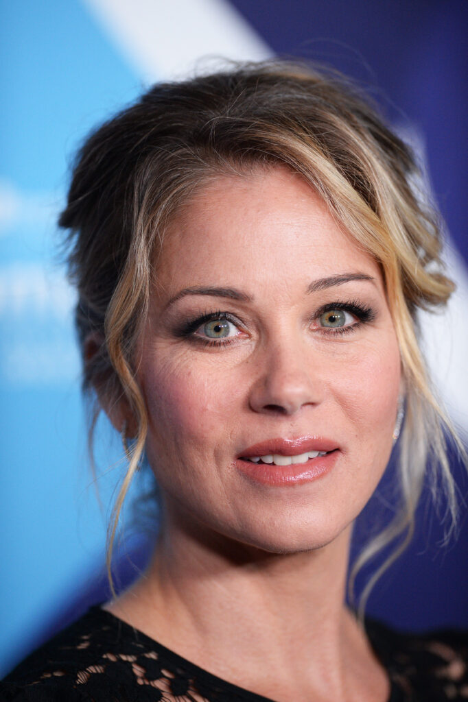 actrita-christina-applegate-spune-ca-a-fost-diagnosticata-gresit-cu-scleroza-multipla