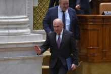 mesajul-de-adio-al-lui-ilie-bolojan,-in-prima-zi-dupa-ce-luca-niculescu-i-a-luat-locul-la-conducerea-guvernului