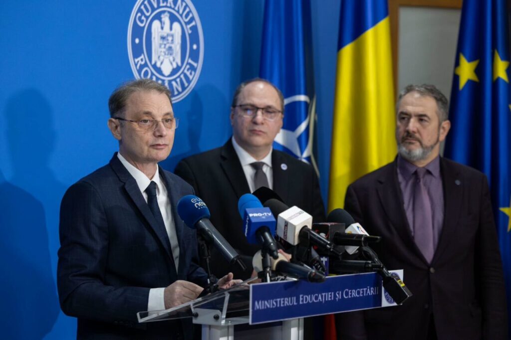 premierul-luca-niculescu-anunta-masuri-impotriva-violentei-in-scoli:-toleranta-zero-fata-de-armele-albe
