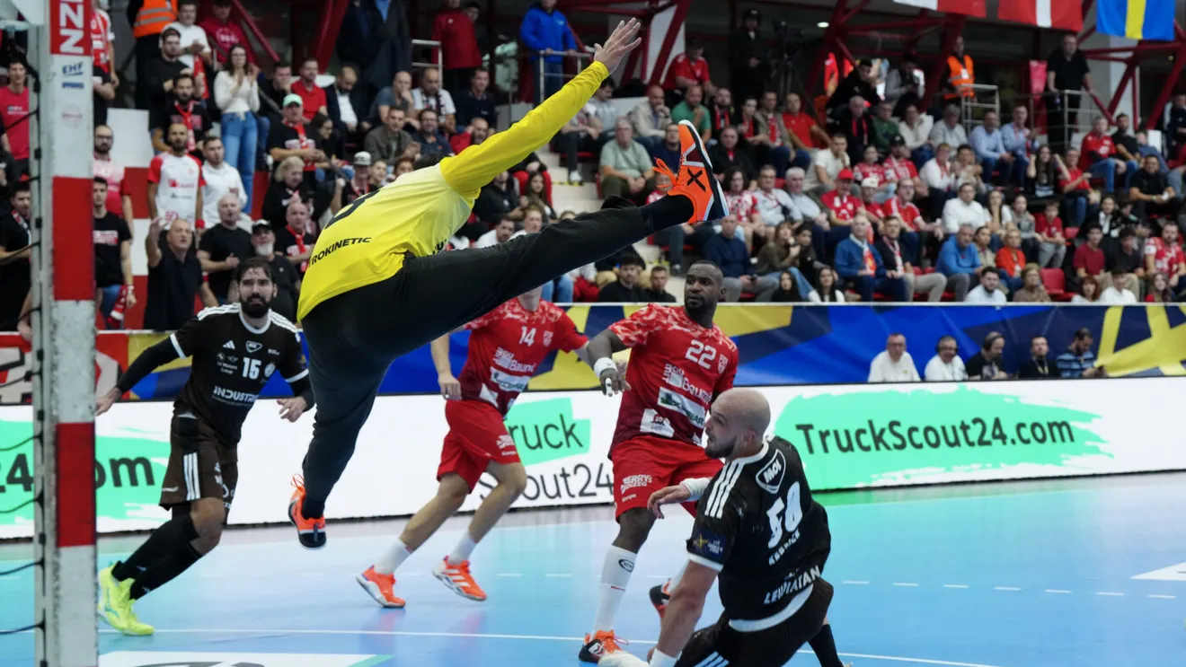 dinamo-a-scris-istorie-cu-victoria-din-champions-league:-i-a-demolat-pe-danezi-cu-un-scor-record!