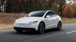 elon-musk,-lovitura-grea-data-romaniei!-dacia-sandero-nu-mai-e-regina-europei:-a-fost-detronata-de-tesla-model-y!